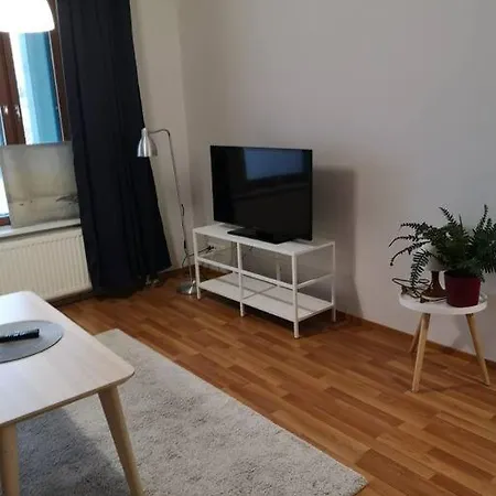 Kotimaailma - Kotoisa Saunallinen Kolmio Tikkurilan Palveluiden Aeaerellae